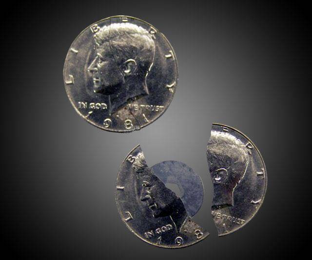 50 Cent Hidden Blade Coin - //coolthings.us