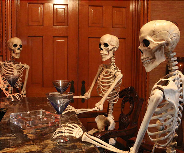 5Ft. Tall Full Body Halloween Skeleton