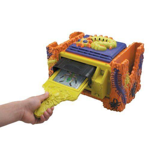 Creepy Crawlers Machine - coolthings.us