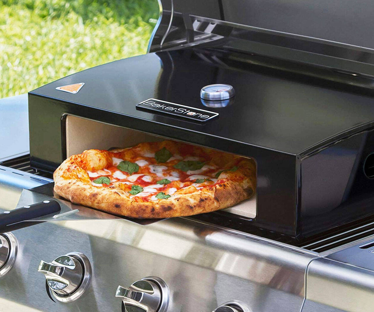 BakerStone Original Pizza Oven Box for the Grill - //coolthings.us