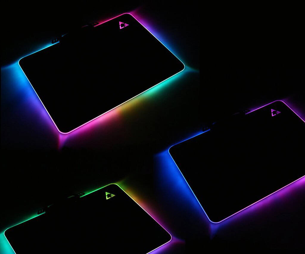 Beautiful Tech RGB LED Mousepad - coolthings.us