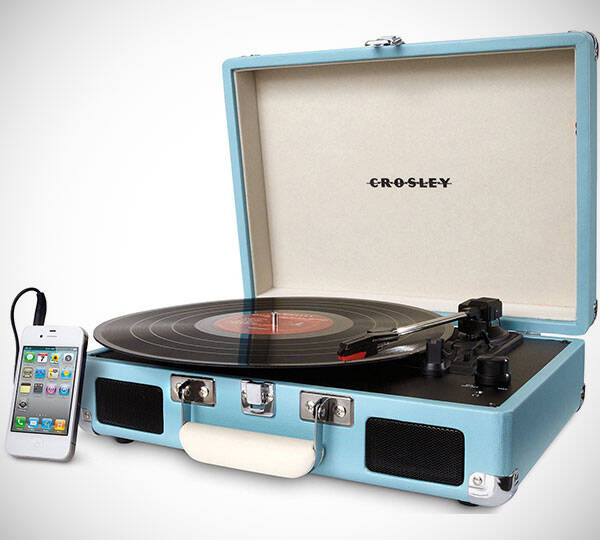 Crosley Cruiser Portable Turntable - //coolthings.us