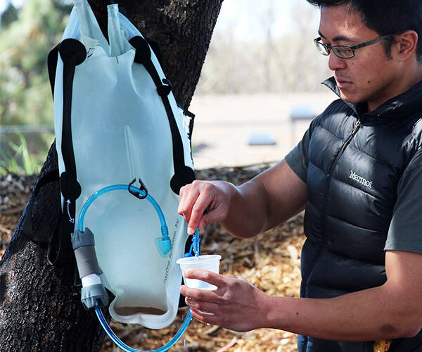 DayOne Waterbag Water Filtration Backpack