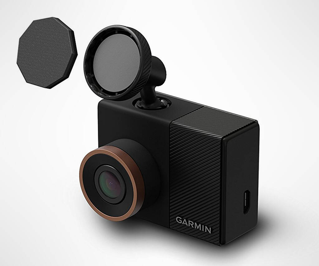 Garmin Dash Cam 55 Voice Controlled & GPS Enabled - //coolthings.us