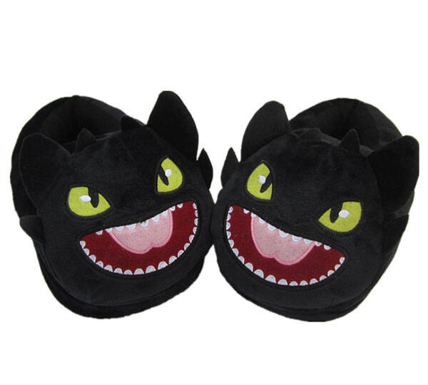 How to Train your Dragon Slippers - //coolthings.us