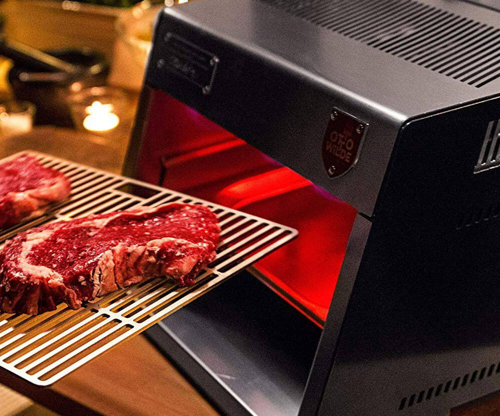 Otto's 1500°F Steak Grill - //coolthings.us