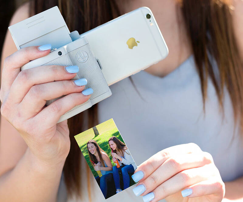 Prynt Pocket - Instant Photo Printer for iPhone - //coolthings.us