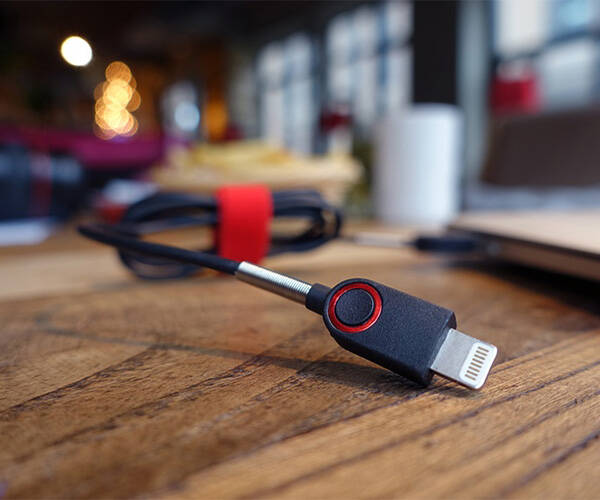 The O2 Lightning Cable - coolthings.us