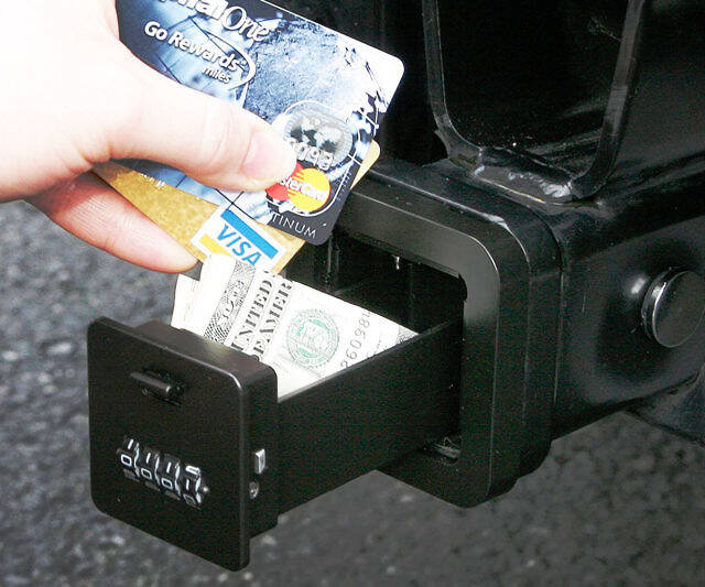 Towing Hitch Hidden Safe - //coolthings.us