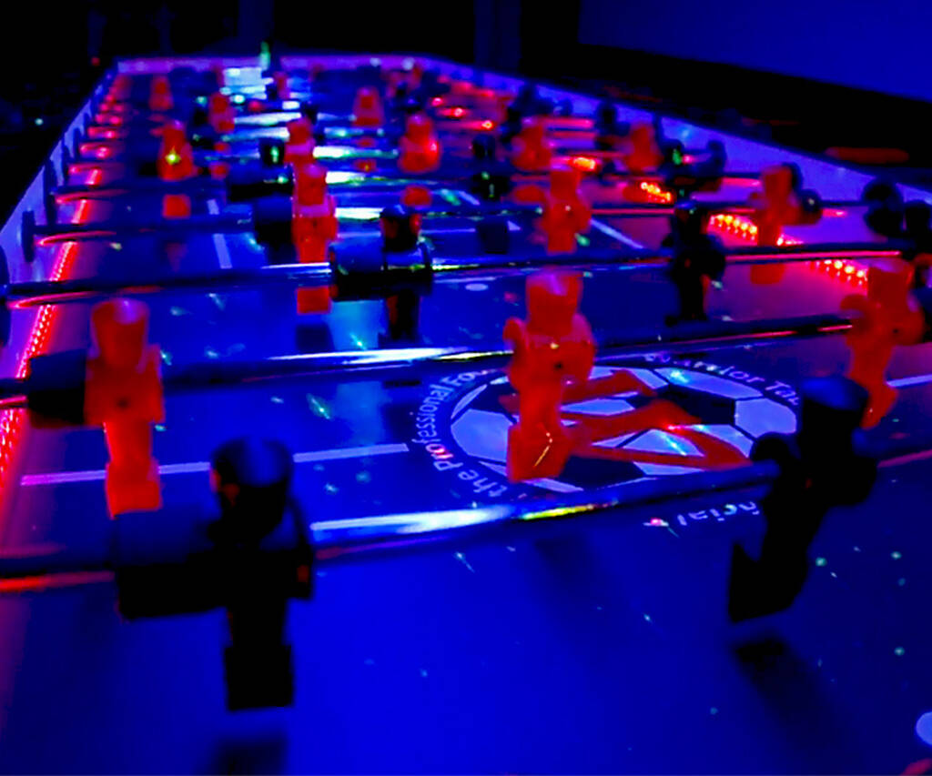 Warrior Force LED Foosball Table - //coolthings.us