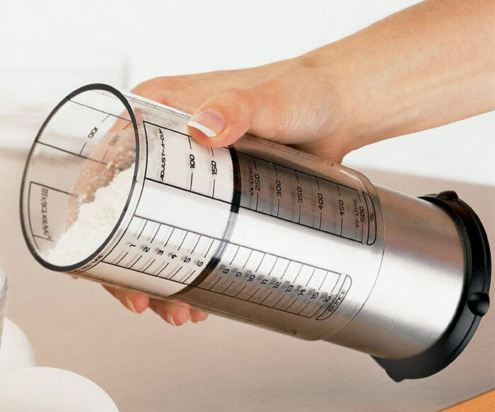 Adjustable Measuring Cup - //coolthings.us