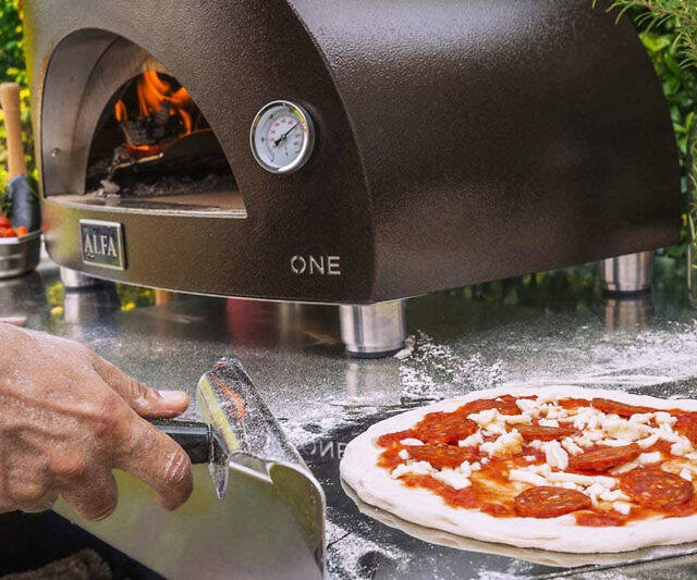 ALFA One Outdoor Pizza Oven - //coolthings.us