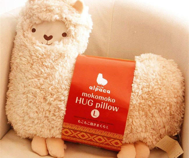 Alpaca Hug Pillow - http://coolthings.us