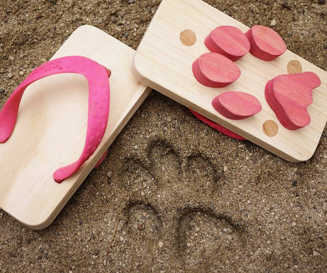 Animal Footprint Sandals - coolthings.us