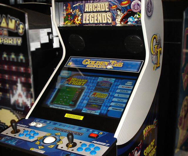 Classic Arcade Games Machine - //coolthings.us