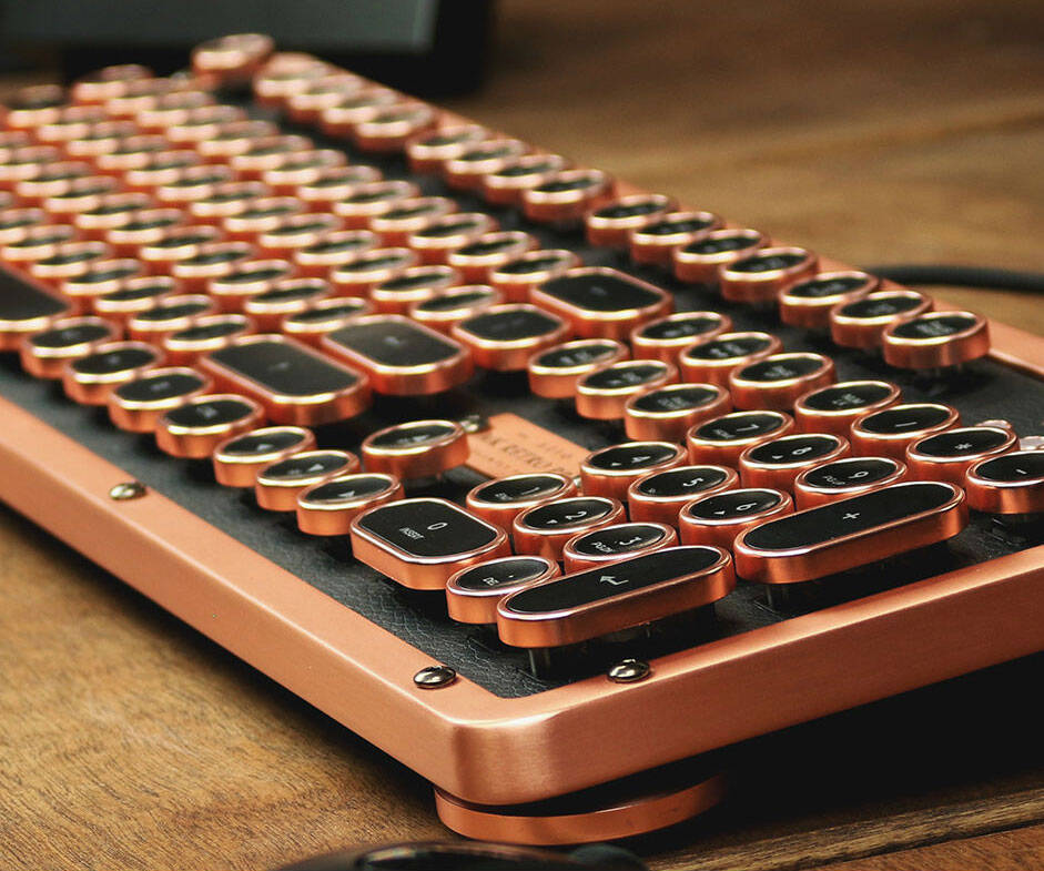 Azio Luxury Retro Keyboard - coolthings.us