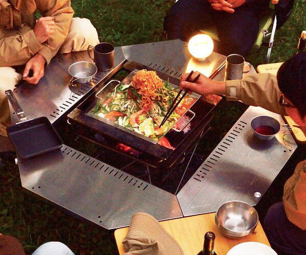 Barbecue Dining Table - http://coolthings.us