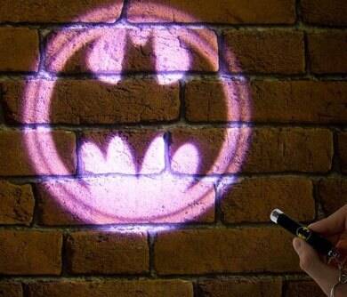 Bat Signal Projector Pen - //coolthings.us