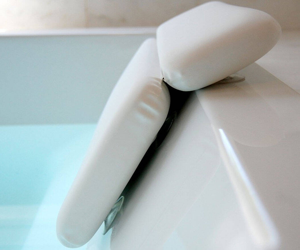 Bathtub Spa Pillow - //coolthings.us