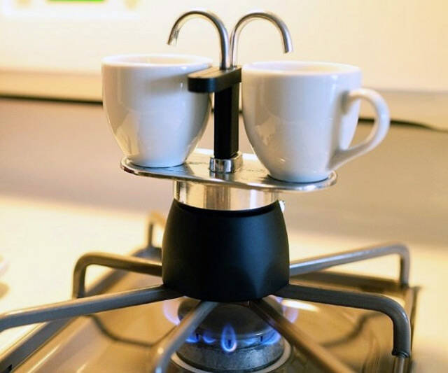 Bialetti Stovetop Percolator - //coolthings.us