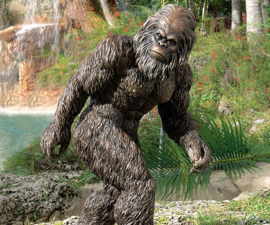 Bigfoot Statue - //coolthings.us