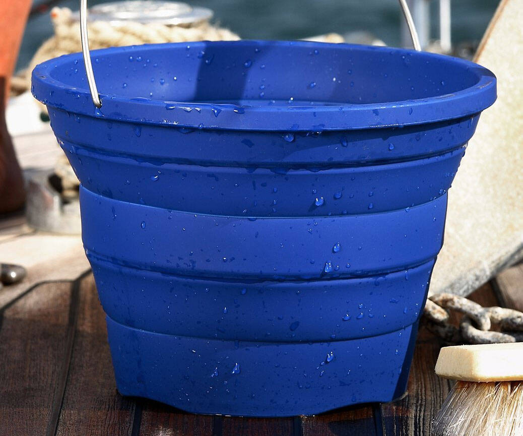 Collapsible Bucket - coolthings.us