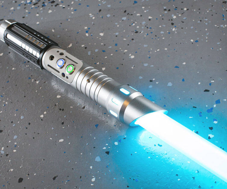 Color Changing Lightsaber - coolthings.us