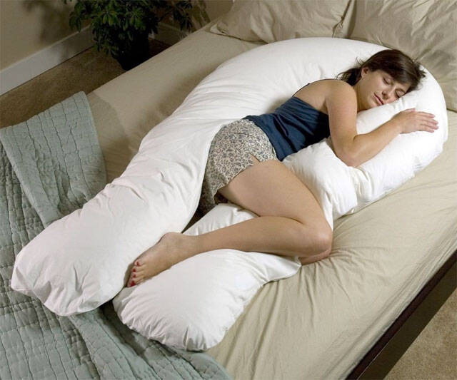Comfort-U Total Body Pillow - //coolthings.us