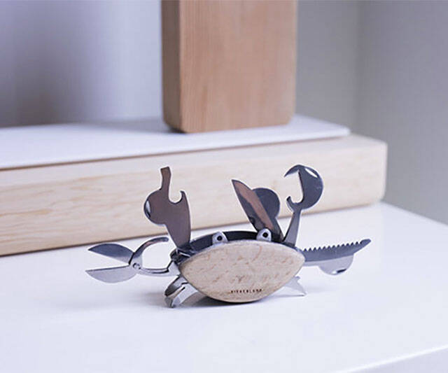 Crab Multi-Tool - //coolthings.us