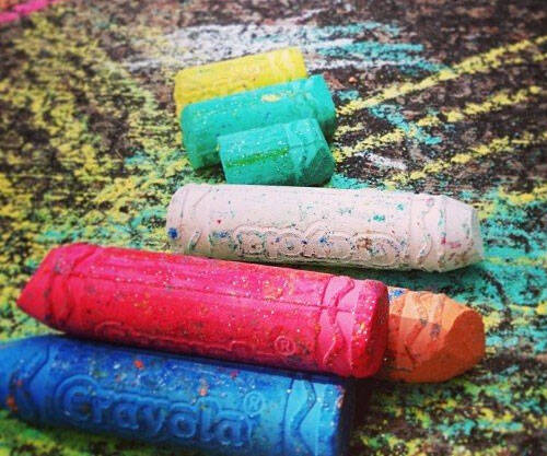 Crayola Glitter Sidewalk Chalk - coolthings.us