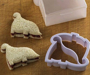Dinosaur Sandwich Cutter - //coolthings.us