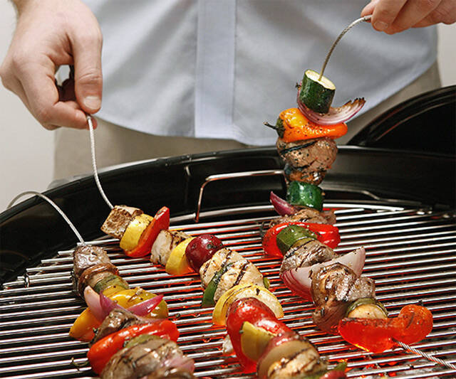 Flexible Grilling Skewers - //coolthings.us