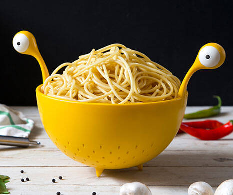 Flying Spaghetti Monster Colander - //coolthings.us