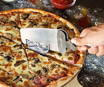 4-In-1 Pizza Cutter & Spatula