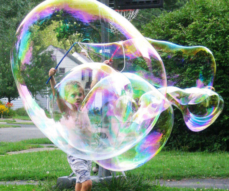 Giant Bubble Wands - coolthings.us