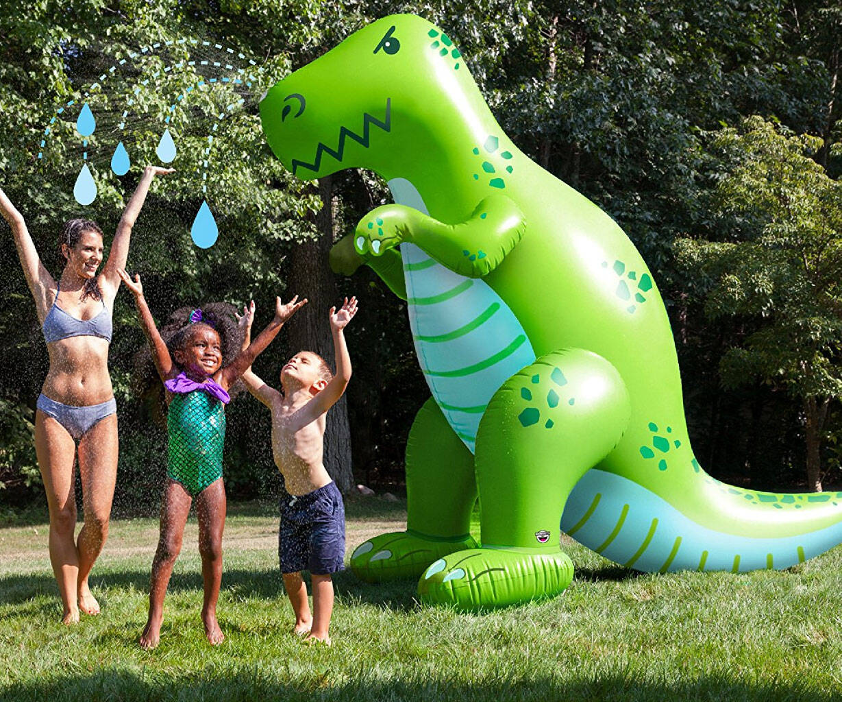 Giant Inflatable Dinosaur Spinklers - http://coolthings.us