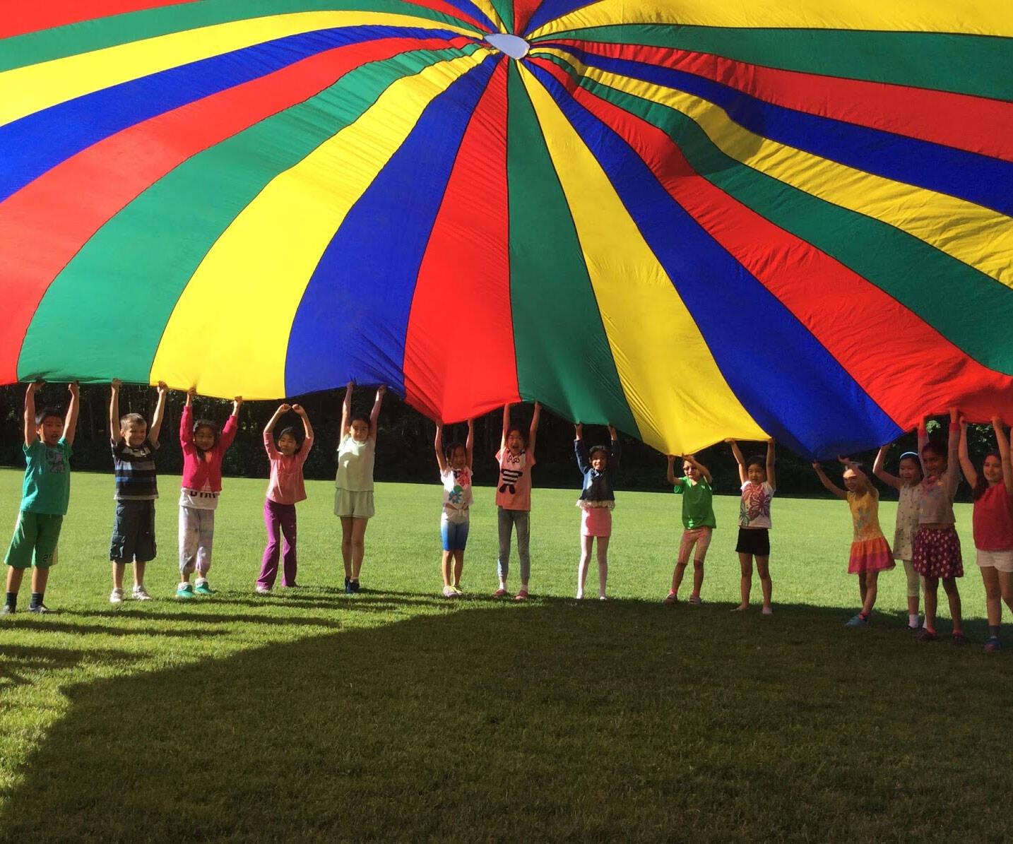 Giant Multi-Colored Parachute - //coolthings.us