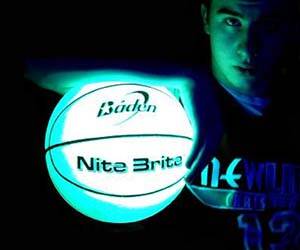 Glow In The Dark Basketball - coolthings.us