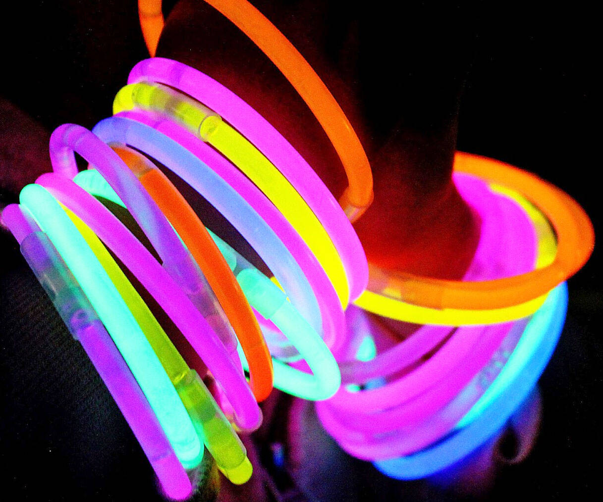 Glow Stick Bracelets - coolthings.us