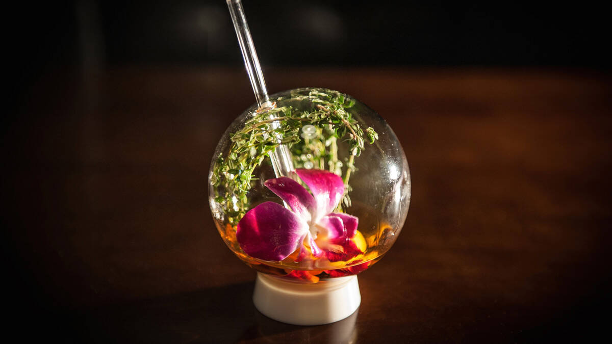 Mixologist's Bubble Cocktail Glass