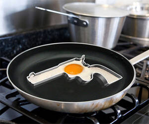 Handgun Frying Egg Mold - coolthings.us
