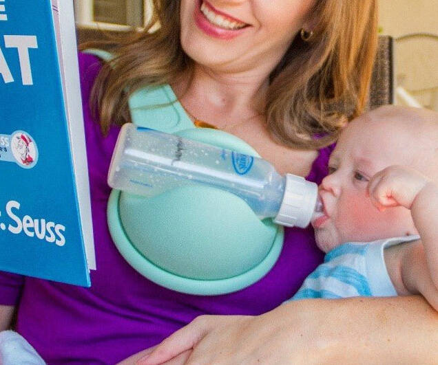 Hands Free Baby Bottle Holder - //coolthings.us
