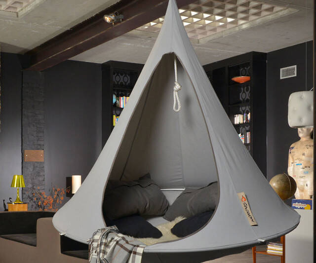 Hanging Cocoon Hammock Chair - coolthings.us