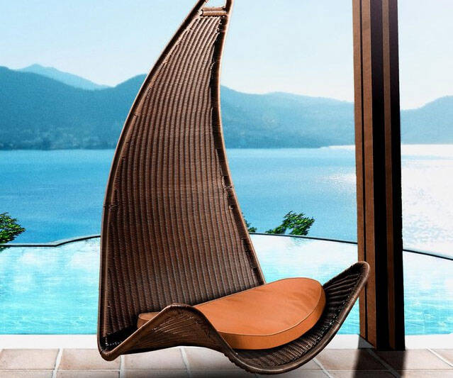 Hanging Curve Chair