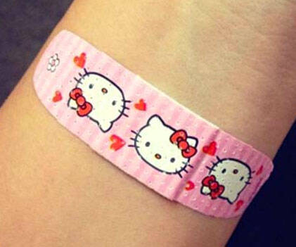 Hello Kitty Band-Aids - //coolthings.us
