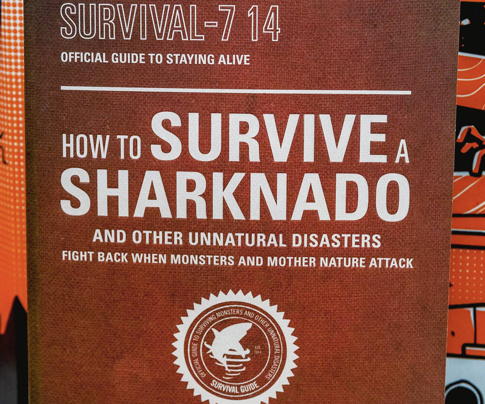 How To Survive A Sharknado Book - //coolthings.us