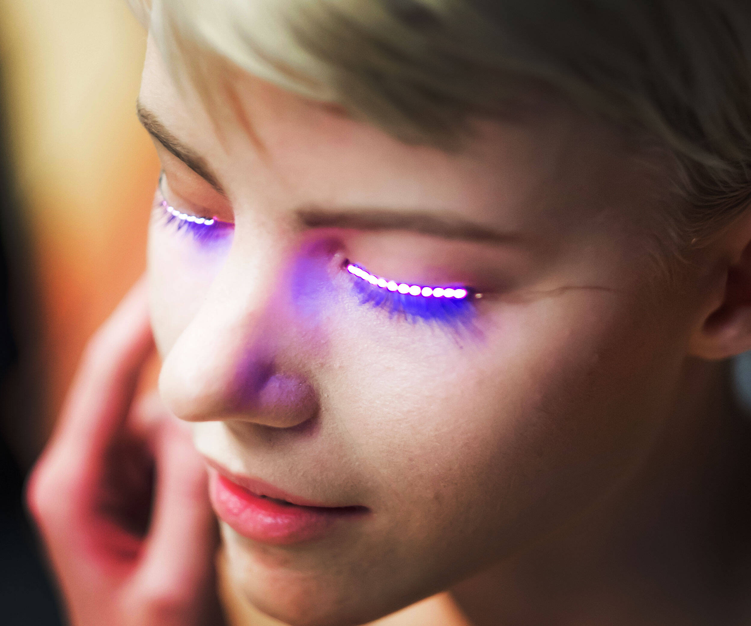 Interactive LED Eyelashes