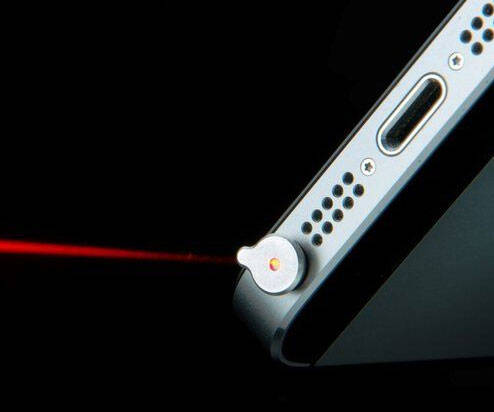 iPhone Laser Pointer - coolthings.us