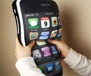 iPhone Pillow - coolthings.us