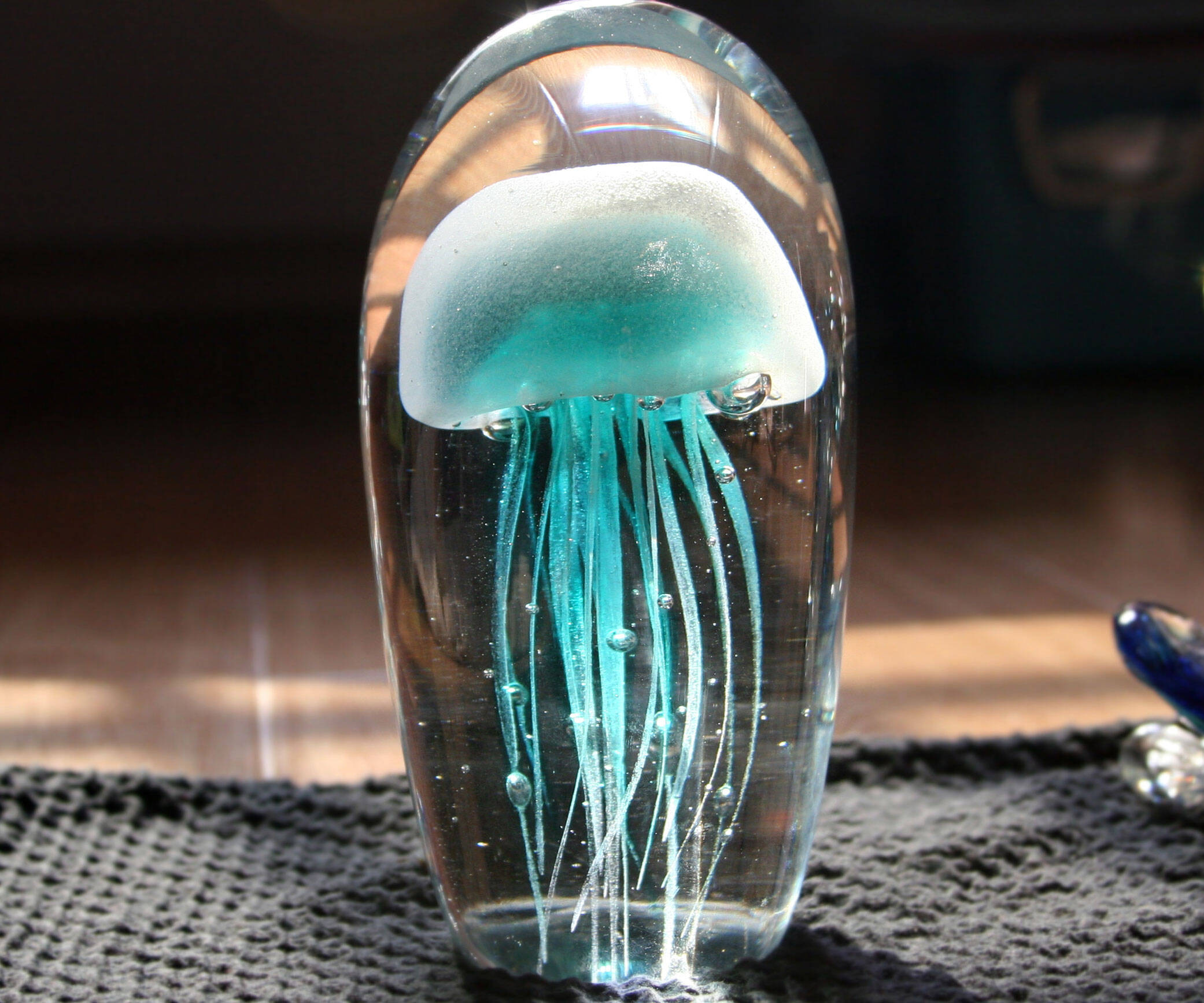 Jellyfish Paperweight - //coolthings.us